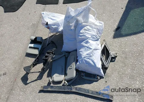 2021 Nissan Sentra Sv Xtronic Cvt z USA, uszkodzony, nr VIN 3N1AB8CV3MY268642